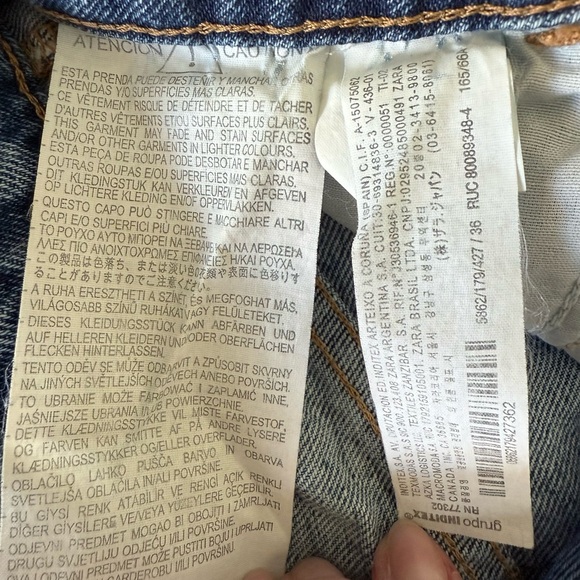 Zara High Waisted Distressed Mom Jeans Size 4 EUR 36 Light Wash Ripped Raw Hem - Picture 7 of 8